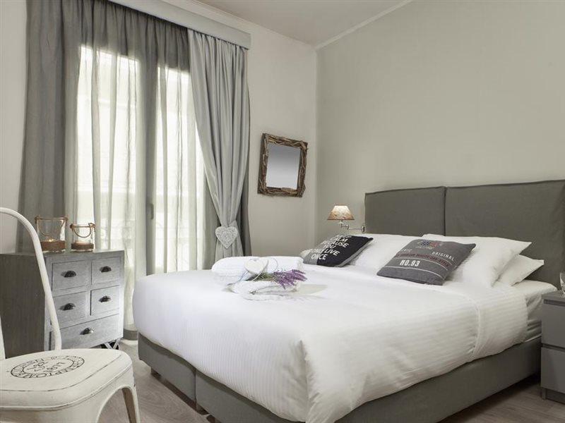 The Gardens Gallery Hotel Xylokastro Esterno foto